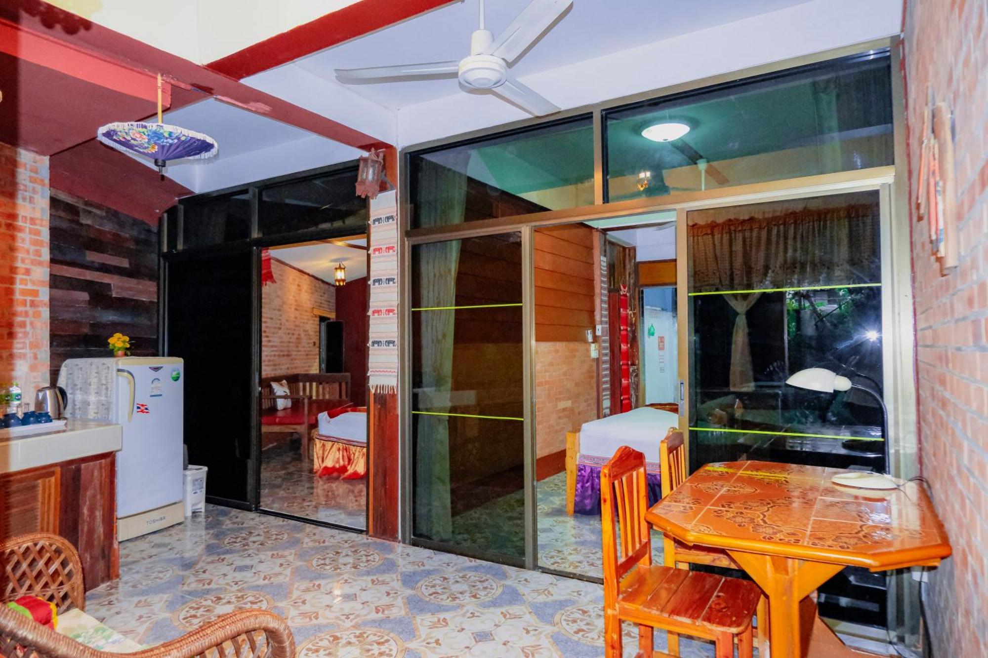Boutique House Nipha Lägenhet Chiang Mai Exteriör bild