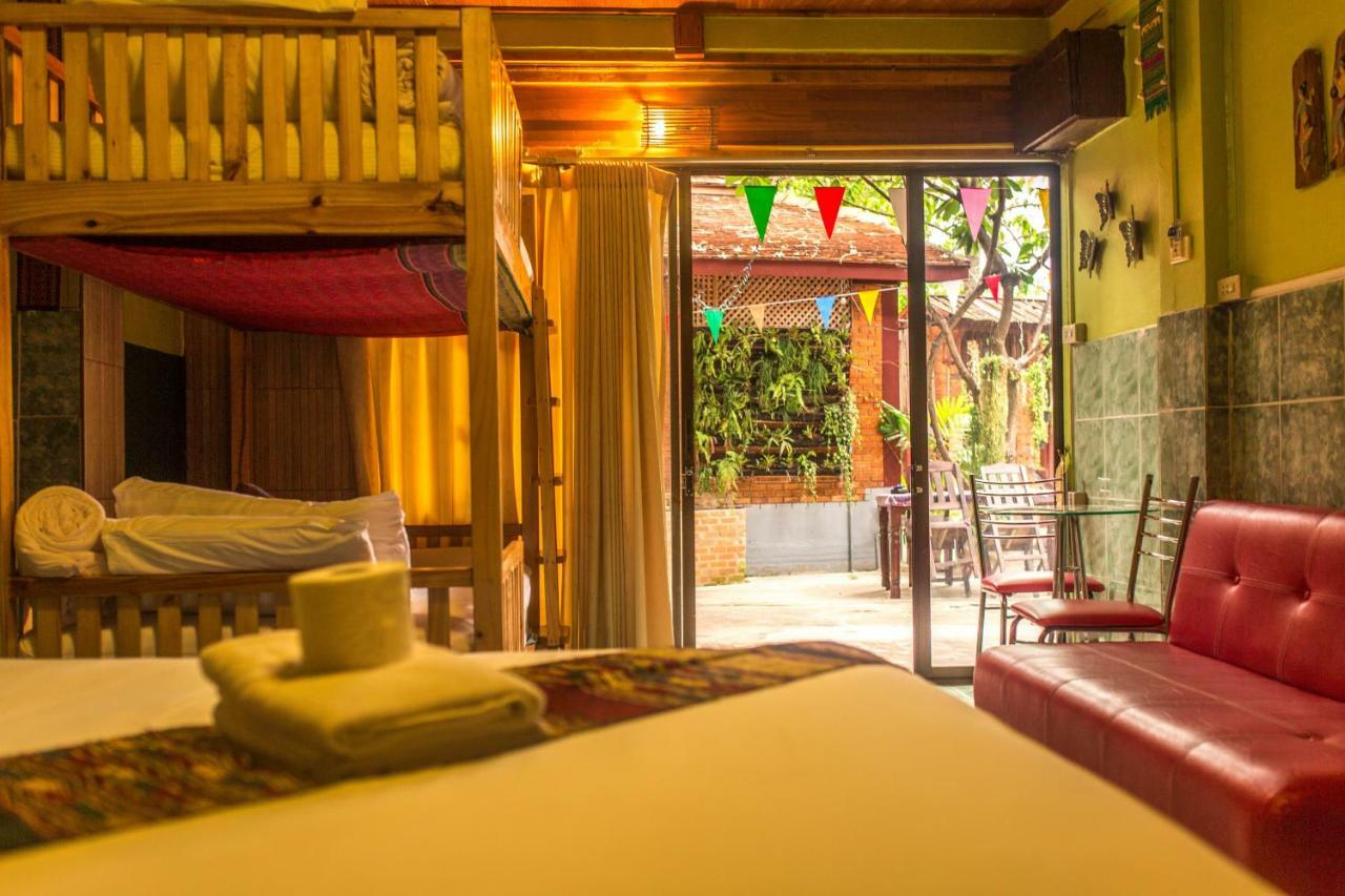 Boutique House Nipha Lägenhet Chiang Mai Exteriör bild