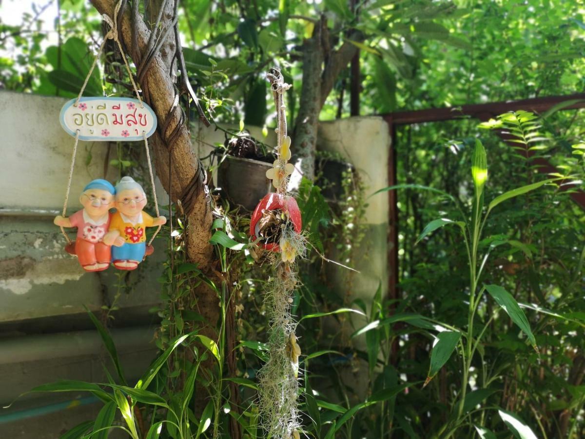 Boutique House Nipha Lägenhet Chiang Mai Exteriör bild
