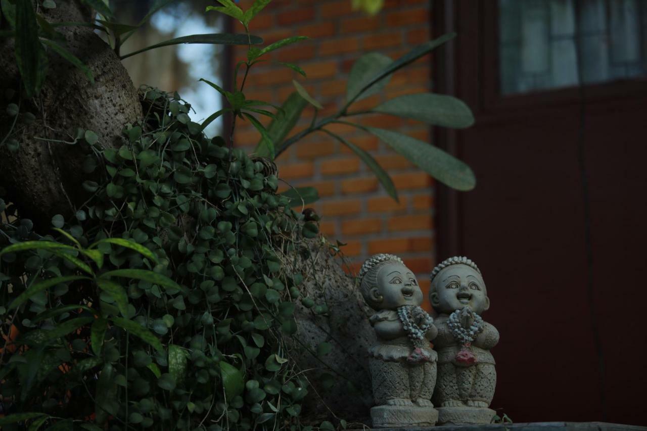 Boutique House Nipha Lägenhet Chiang Mai Exteriör bild